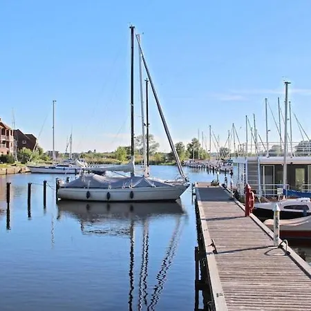Hausboot In